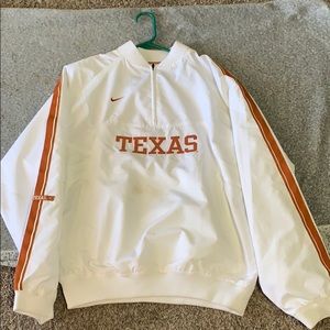 Texas Longhorn wind breaker